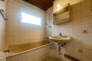 Sofort bezugsfrei & top gepflegt! Charmante 3-Zimmer-Wohnung mit Balkon und Rheinblick – Die vollständige Adresse der Immobilie erhältst du vom Anbieter., 51143 Zündorf, Köln – Vorschaubild 7