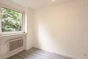 Sonnige 3,5 Zimmer mit Süd-Loggia *Aufzug *Panoramafenster *2x Home Office *Energiekl. E – Barbarossastraße 49, 41063 Gladbach, Mönchengladbach – Vorschaubild 10