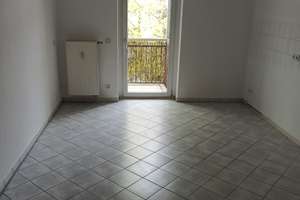 Geräumige 3 Zimmer-Etagenwohnung mit Balkon und Wohnküche in zentraler Lage. – Die vollständige Adresse der Immobilie erhältst du vom Anbieter., 9112 Kaßberg, Chemnitz – Vorschaubild 12