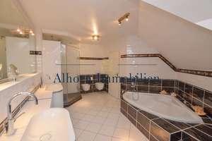 Rissen, Klövensteen: Zauberhafte Twin-Villa mit Türmchen, Kamin, Pool, Sonnenterrassen u. Garage...! – Die vollständige Adresse der Immobilie erhältst du vom Anbieter., 22559 Rissen, Hamburg – Vorschaubild 17