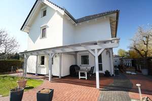 Hauptstadtmakler-Großzügiges Mehrgenerationenhaus in Top-Lage – Die vollständige Adresse der Immobilie erhältst du vom Anbieter., 12526 Bohnsdorf, Berlin – Vorschaubild 2