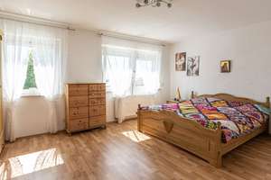Fachgerecht modernisiertes Reihenmittelhaus mit liebevoll angelegtem Garten – Die vollständige Adresse der Immobilie erhältst du vom Anbieter., 72766 Reutlingen-Mitte, Reutlingen – Vorschaubild 4