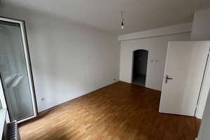Teilsanierte 2-Zimmer-Wohnung mit 2 Balkonen und neuem Badezimmer – Apollinarisstraße 22, 40227 Oberbilk, Düsseldorf – Vorschaubild 4