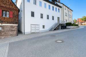 Ihr neues Zuhause: Kernsanierte 4-Zimmer-Dachgeschosswohnung