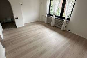 Großzügiges Einfamilienhaus mit Wintergarten, großem Garten & Garage – direkt am Aaper Wald. – Die vollständige Adresse der Immobilie erhältst du vom Anbieter., 40472 Rath, Düsseldorf – Vorschaubild 6