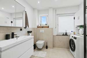 Stilvolle 4-Zimmer-Hochparterre-Wohnung mit Balkon und Stellplatz in Ingolstadt – Die vollständige Adresse der Immobilie erhältst du vom Anbieter., 85051 Münchener Straße, Ingolstadt – Vorschaubild 8