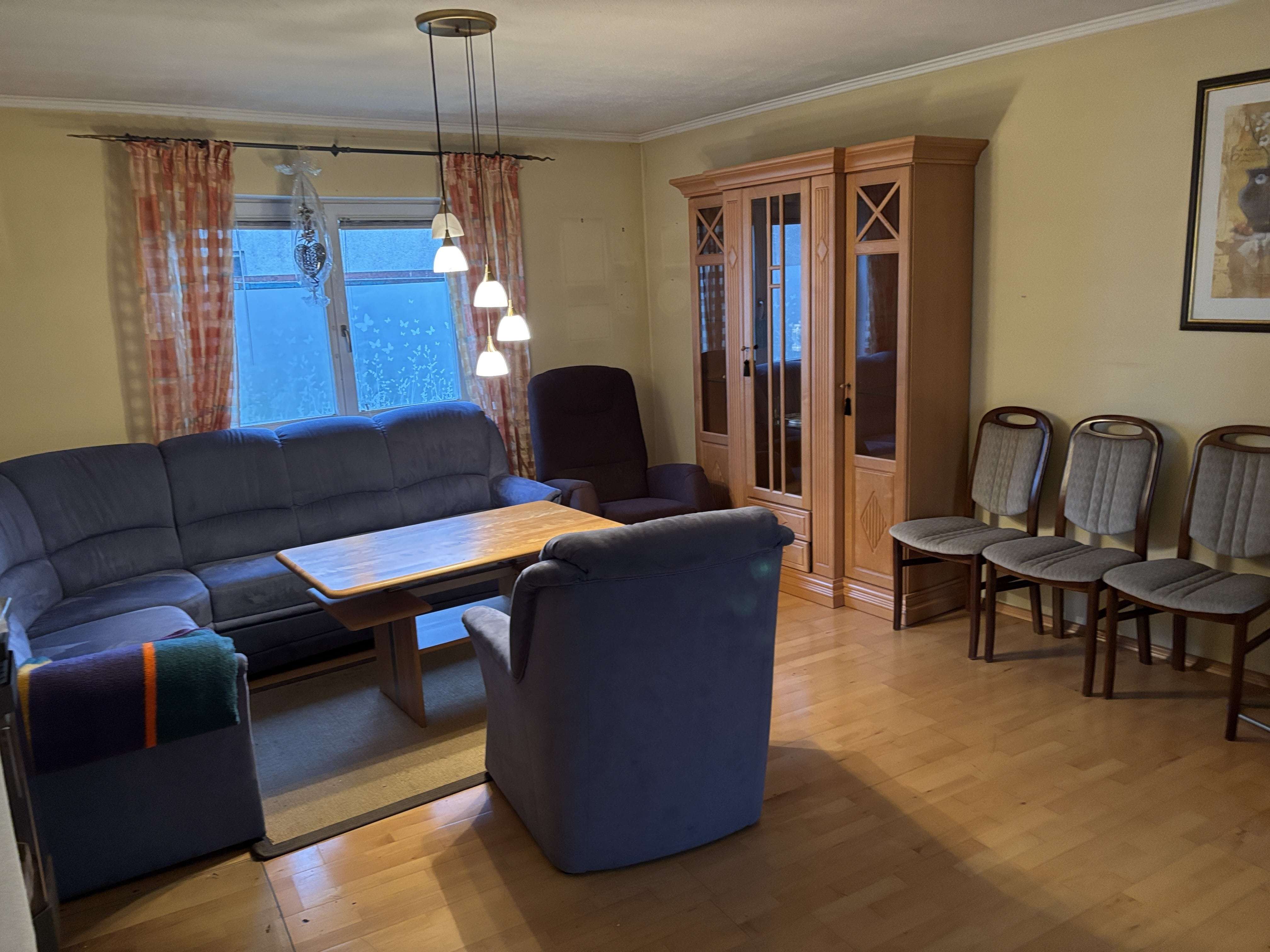 Immobilie in Westheim - Charmantes Einfamilienhaus in Westheim mit Werkstatt und Garage zu verkaufen

 - Bild 1