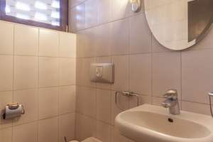 Repräsentatives Architektenhaus in Rheinnähe im rechtsrheinischen Köln – Die vollständige Adresse der Immobilie erhältst du vom Anbieter., 51149 Ensen, Köln – Vorschaubild 10