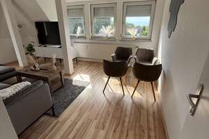 Moderne, teilmöblierte 3-Zimmer-Dachgeschosswohnung mit neuer EBK im Herzen von Fallersleben – Hinterm Hagen 8, 38442 Fallersleben, Wolfsburg – Vorschaubild 3