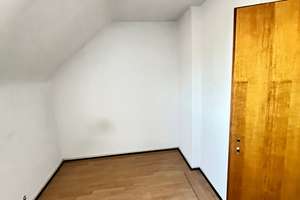Gemütliche 2-Zimmer-Wohnung mit Potenzial – Gneisenaustraße 19, 52068 Panneschopp, Aachen – Vorschaubild 2