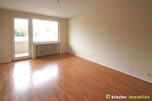 5 Minuten zur HSD! - helles Appartement mit weissem Bad, Balkon und Einbauküche!