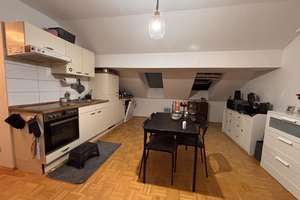 Helle 2-Zimmer Dachgeschosswohnung in Kumpfmühl-Ziegetsdorf-Neuprüll – Die vollständige Adresse der Immobilie erhältst du vom Anbieter., 93051 Kumpfmühl-Ziegetsdorf-Neuprüll, Regensburg – Vorschaubild 9