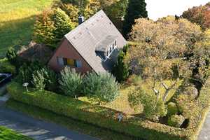 Einfamilienhaus mit Einliegerwohnung + Pferdekoppel (Pacht)  – Wilhelmshaven – Vorschaubild 1