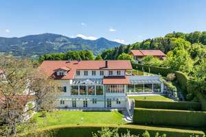 Klassische Eleganz:
Großzügige Residenz mit Schwimmbad und Panoramablick – Die vollständige Adresse der Immobilie erhältst du vom Anbieter., 83122 Samerberg – Vorschaubild 5