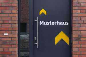 Neubau - Erstbezug - Freistehendes Haus in familienfreundlicher Wohnlage zu vermieten! – Elvira-Tuszik-Straße 69, 50769 Köln – Vorschaubild 3