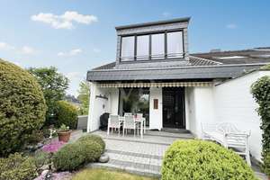 Wohnen mit Charakter – Stilvolles Reihenendhaus nahe der Leinemasch! – Die vollständige Adresse der Immobilie erhältst du vom Anbieter., 30880 Laatzen – Vorschaubild 1
