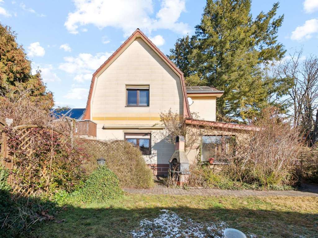 Immobilie in Brieselang - KENSINGTON - Exklusiv - Attraktives Altbau-Einfamilienhaus zentral in Brieselang - Bild 1