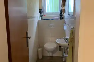 Geräumiges, preiswertes 9-Zimmer-Einamilienhaus mit Einliegerwohnung in FDS – Freudenstadt (Kreis) – Vorschaubild 18