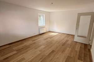 Helle 1 Zimmer Wohnung mit Küche