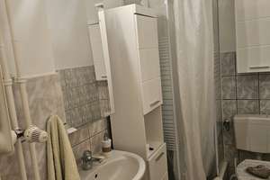 Zauberhaft wohnen in Lübeck: Liebevoll gepflegte Drei-Zimmer-Eigentumswohnung mit Balkon – Die vollständige Adresse der Immobilie erhältst du vom Anbieter., 23554 Sankt Lorenz Nord, Lübeck – Vorschaubild 4