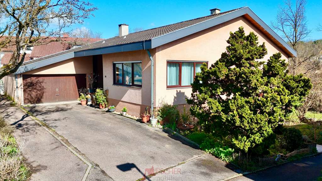 Immobilie in Oberriexingen - Mehr Raum. Mehr Stil. Mehr Zuhause mit Panoramablick! - Bild 0