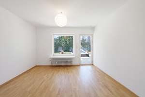Repräsentatives: 348 m² Maisonette + 500 m² Privatgarten – Hartmannshofen | ab Juni – Schmid-Ballauf-Weg 3, 80997 Allach, München – Vorschaubild 13