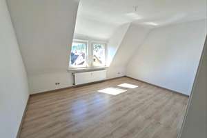 S-WANGEN: * Großzügige, helle und gepflegte 4-Zi.-Whg. im DG * TL-Bad * EBK * toller Balkon! * – Die vollständige Adresse der Immobilie erhältst du vom Anbieter., 70327 Wangen, Stuttgart – Vorschaubild 13