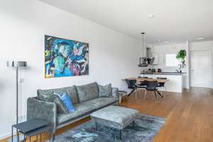 Geschmackvoll neu möblierte Wohnung mit Balkon zum Park am Gleisdreieck – Schöneberger Ufer 5c, 10785 Kreuzberg, Berlin – Vorschaubild 4