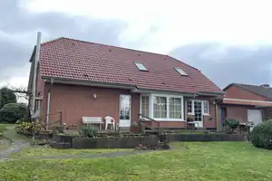 Familiendomizil mit viel Raum – Lüneburg (Kreis) – Vorschaubild 2