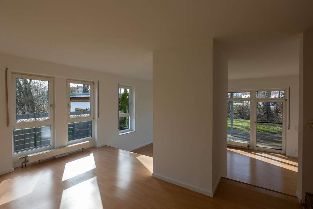 Immobilie in Iggingen - Doppelhaushälfte in schöner Lage (4,5 Zimmer) in Iggingen - Bild 2