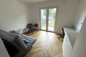 Möbliertes Studio-Apartment mit Balkon nahe der Spree!