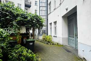 Ein Altbau, wie man ihn heute kaum noch findet: Stuck, Holzdielen & Balkon – Die vollständige Adresse der Immobilie erhältst du vom Anbieter., 10435 Prenzlauer Berg, Berlin – Vorschaubild 35