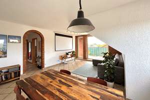 Schöne Dachgeschosswohnung mit großem Balkon und Stellplatz! – 46049 Alstaden-West, Oberhausen – Vorschaubild 2
