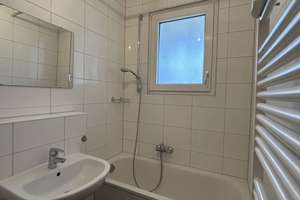 Helle 3-Zimmer-Wohnung in Stuttgart-Zuffenhausen – Hohensteinstraße 14, 70435 Zuffenhausen-Hohenstein, Stuttgart – Vorschaubild 4