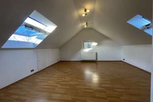 Familienfreundliches Reihenendhaus mit großem Garten, Garage & ausgebautem Dachstudio – Erich-Ollenhauer-Straße 54, 65187 Biebrich, Wiesbaden – Vorschaubild 33