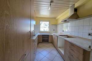 Charmantes & geräumiges Einfamilienhaus mit Doppelgarage & Garten – Ostalbkreis – Vorschaubild 3