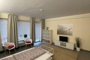 Schöne 2-Zimmer Wohnung (2 Balkone) - Düsseldorf Altstadt nähe Carlsplatz