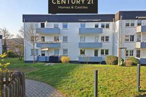 Sonnige, modernisierte 4-ZKB-Wohnung mit Balkon und Einbauküche ab Juni zu vermieten