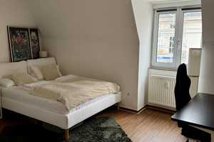 Zentral gelegene 3-Zimmer-Wohnung – ideal für WGs! – Augsburg – Vorschaubild 1