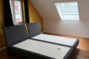Attraktive Dachwohnung nahe Basel – 105 m², modern & grosszügig mit Klimaanlage und Carport  – Oscar-Grether-Straße 2A, 79539 Lörrach – Vorschaubild 4