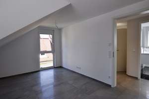 Neuwertige 3-Zimmer-Dachgeschosswohnung mit Balkon und Einbauküche in Stuttgart – Wolle-Kriwanek-Straße 8b, 70439 Stammheim-Süd, Stuttgart – Vorschaubild 12