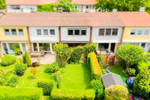 Berlin-Lichterfelde: Haus mit Terrasse, Garten und viel Potenzial – Die vollständige Adresse der Immobilie erhältst du vom Anbieter., 12209 Lichterfelde, Berlin – Vorschaubild 1