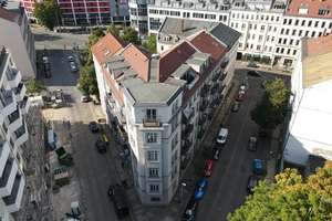Courtagefrei! Sanierte  Altbauwohnung mit 2 Balkonen in zentraler Lage – Die vollständige Adresse der Immobilie erhältst du vom Anbieter., 4315 Neustadt-Neuschönefeld, Leipzig – Vorschaubild 2