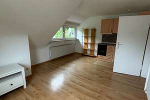 S-Ost: Sonnige, ruhig - am Waldrand gelegene - 2-Zimmer-Dachgeschosswohnung mit EBK in Stuttgart – Die vollständige Adresse der Immobilie erhältst du vom Anbieter., 70186 Gablenberg, Stuttgart – Vorschaubild 14