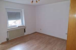 Neuwertiges 10-Zimmer Haus in Thyrnau mit 300 m² Wohnfläche – Alte Straße 10, 94136 Thyrnau – Vorschaubild 12