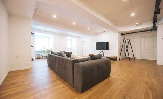 PREISREDUZIERUNG! Platz, Charme und Stil - Große Eigentumswohnung in gut angebundener Lage
