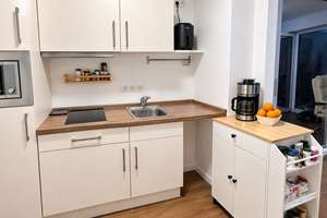 Teilmöblierte 1-Zimmer-Wohnung mit Balkon & Tiefgarage, Strom & WLAN in Regensburg-Burgweinting – 93055 Burgweinting-Harting, Regensburg – Vorschaubild 2