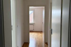 Helle, moderne 3-Zimmer Dachgeschosswohnung – Im Alten Bruch 45, 47259 Huckingen, Duisburg – Vorschaubild 2
