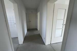 Schicke 3-Zimmer-Wohnung in angenehmer Wohnlage – Dowidat Siedlung 1, 42899 Stursberg, Remscheid – Vorschaubild 4