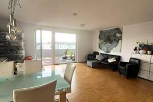 Großzügig geschnittene 4-Zimmer-Wohnung mit Balkon und Aussicht! – Hauberrisser Straße 15, 65189 Südost, Wiesbaden – Vorschaubild 3